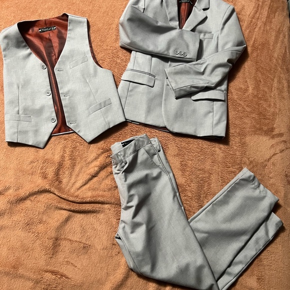 YuanLu Boy Suit - Picture 2 of 9